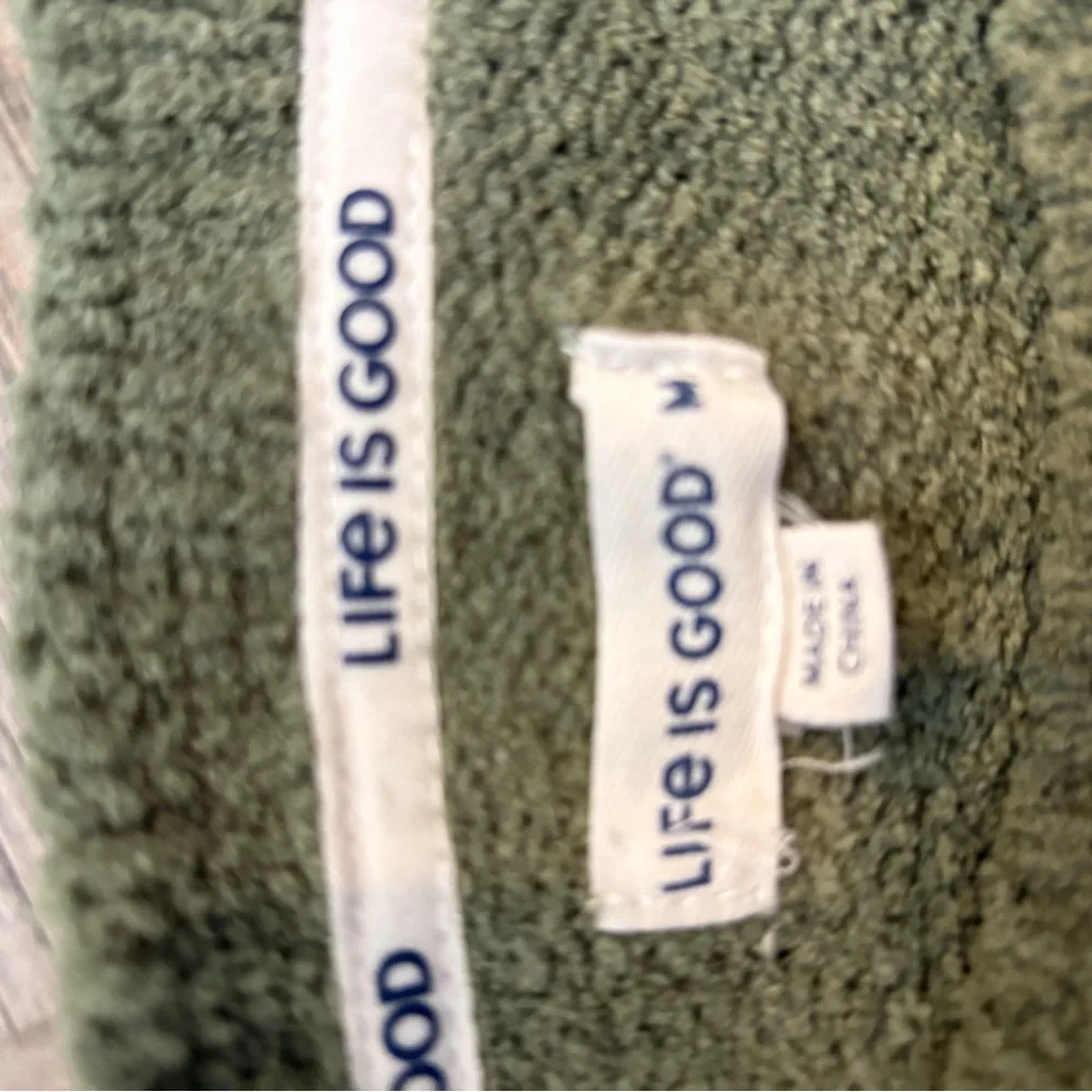 Life Is Good Olive Grateful Pullover - Picture 4 of 5